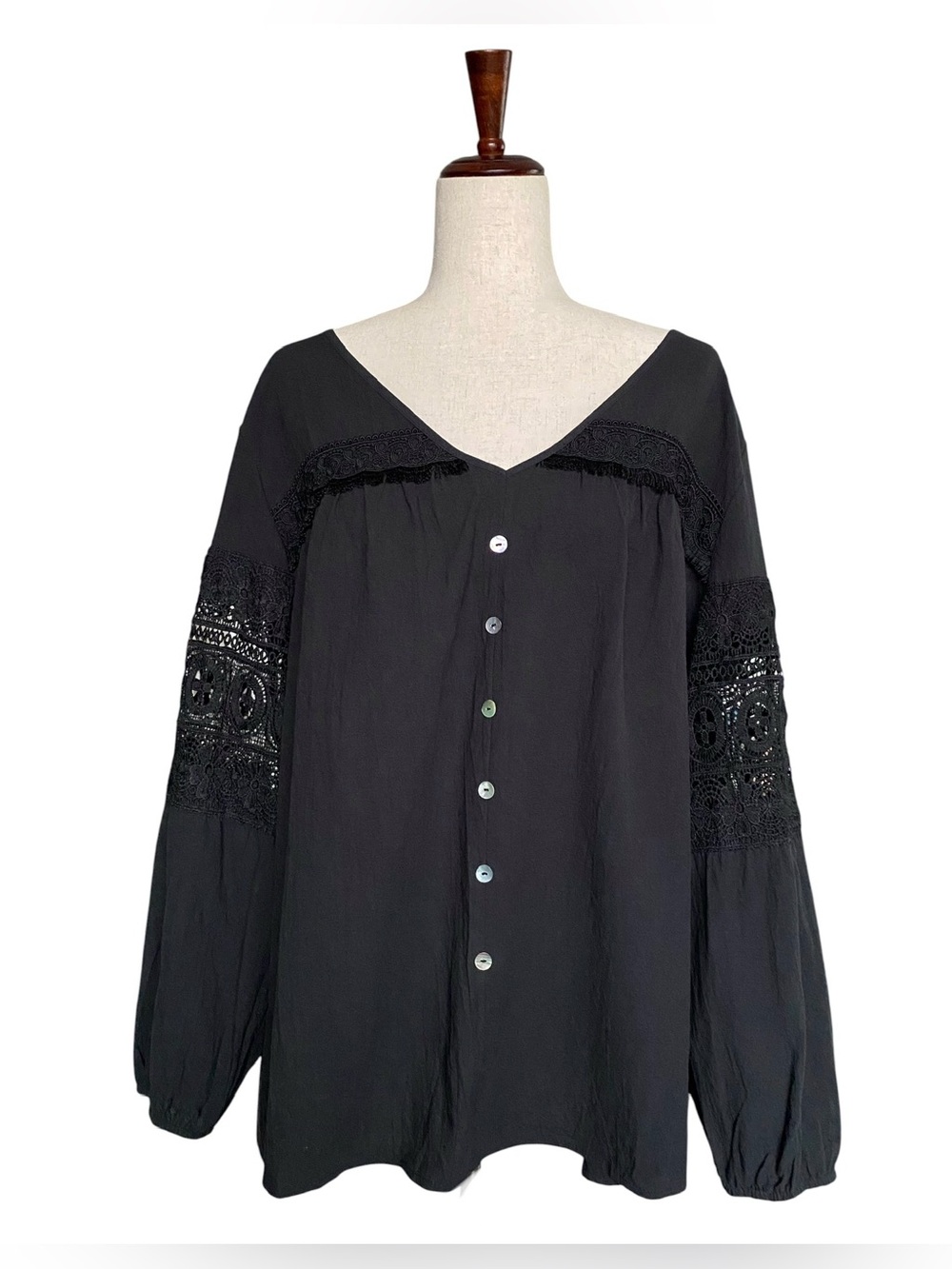BloomChic Black Long Sleeve Boho Button-Up V-Neck Blouse Plus Size 18/20 (2X)